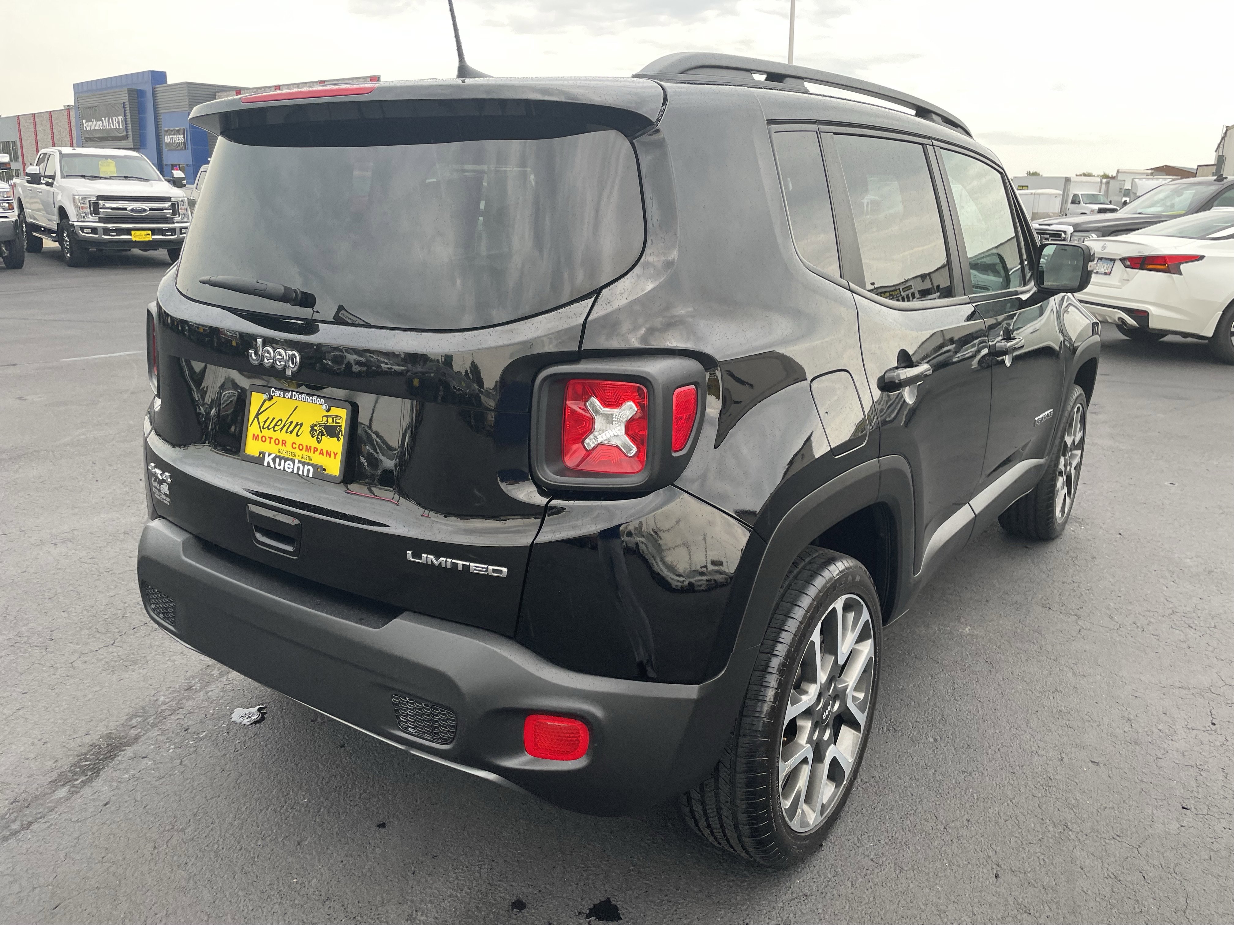 Used 2022 Jeep Renegade Limited w/ Sun, Sound & Wheels Group AWD/4WD image 8