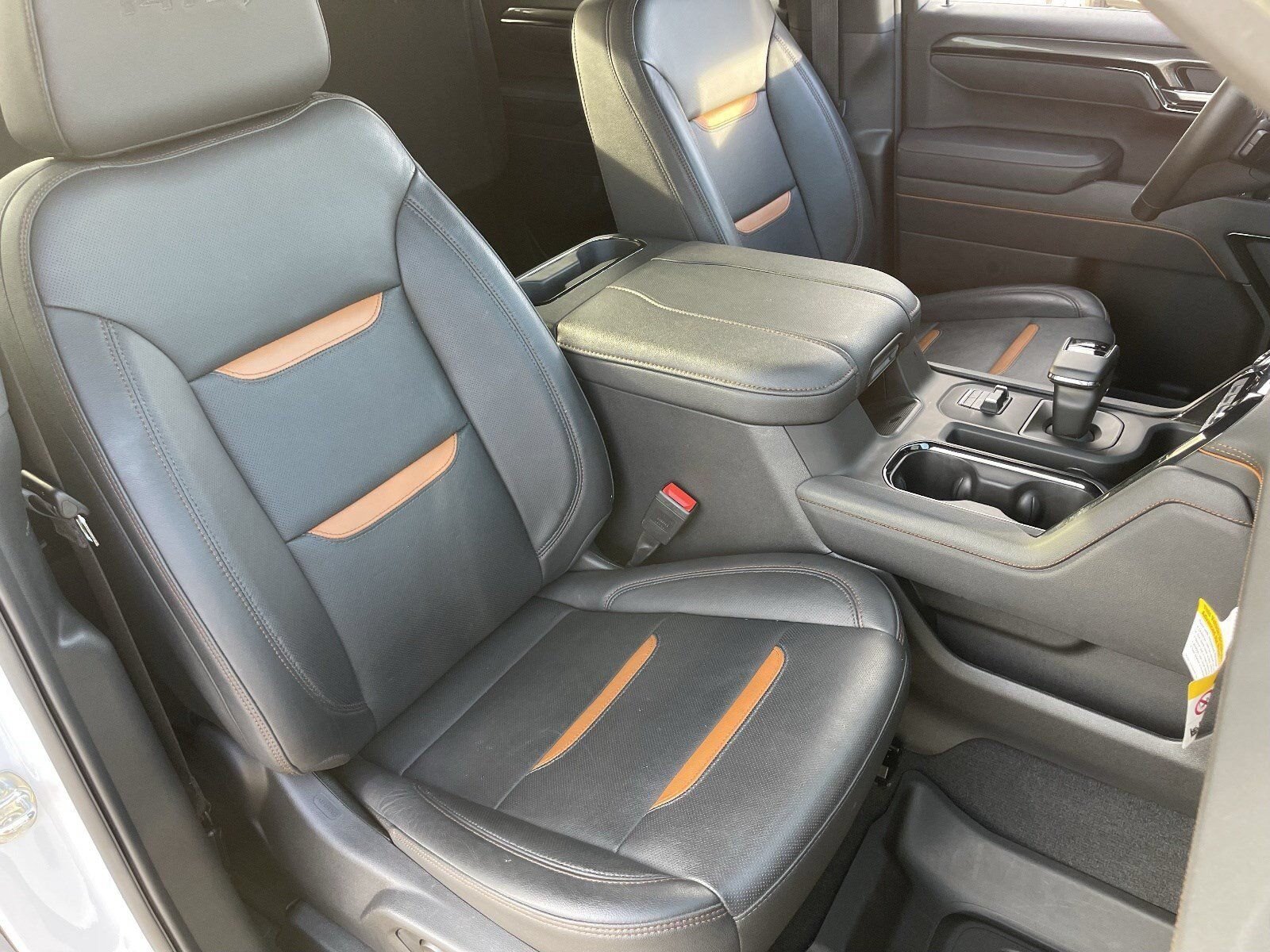 Certified 2026 GMC Sierra 1500 AT4 w/ Technology Package AWD/4WD image 11