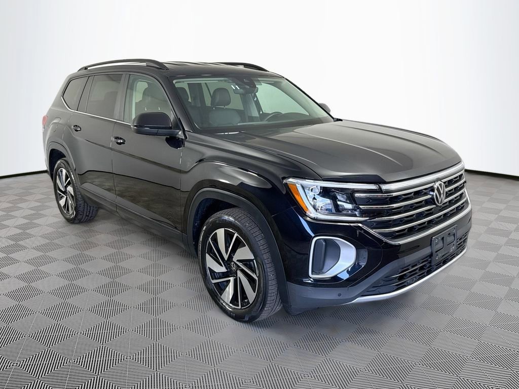 Used 2024 Volkswagen Atlas SE image 4