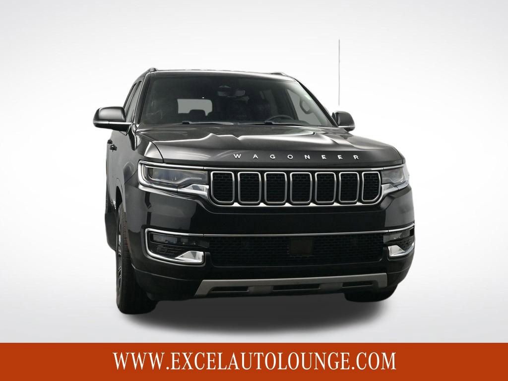 Used 2024 Jeep Wagoneer L Series II w/ Flexible Seating Group image 9