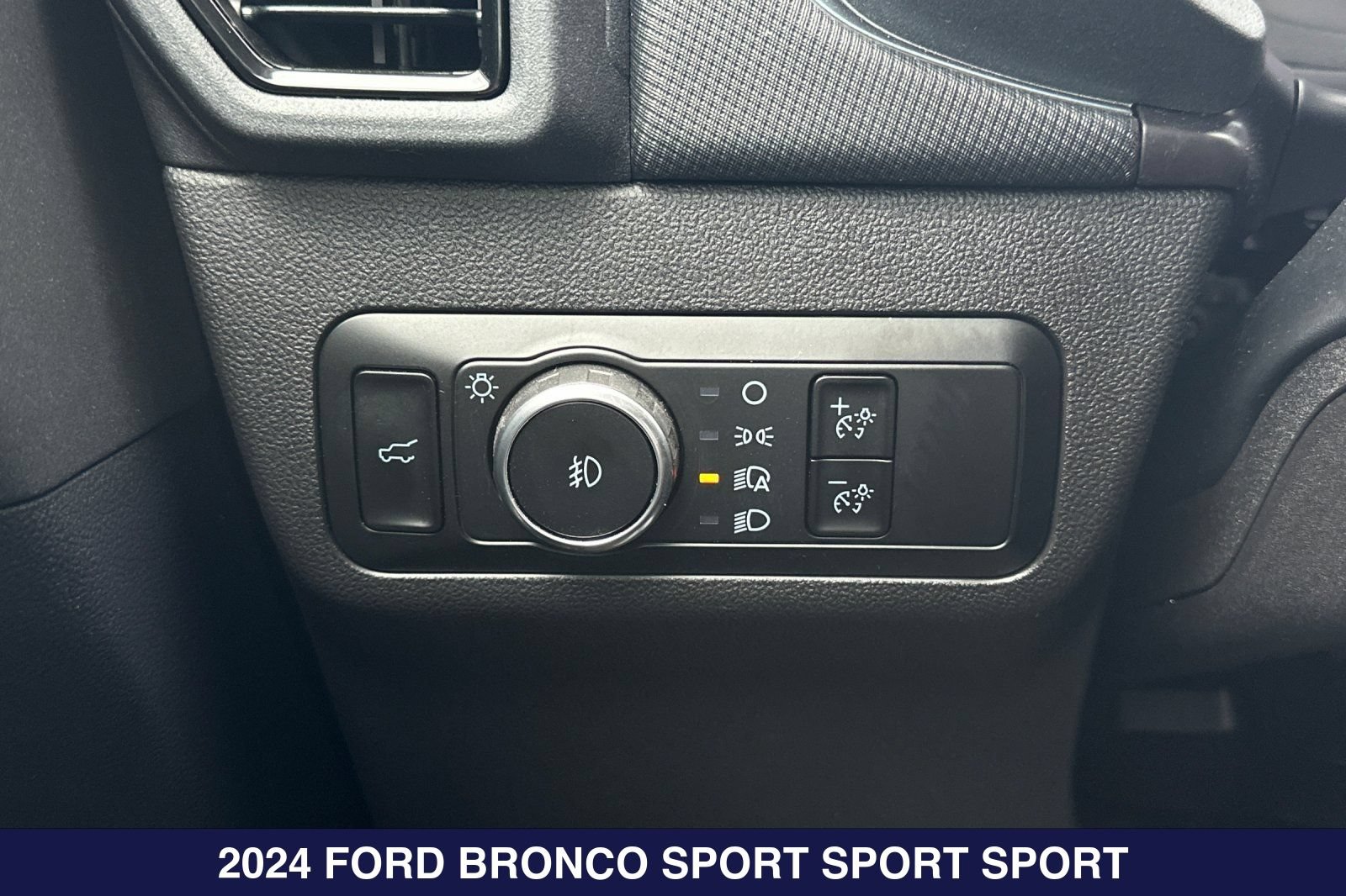 Used 2024 Ford Bronco Sport Badlands AWD/4WD image 30