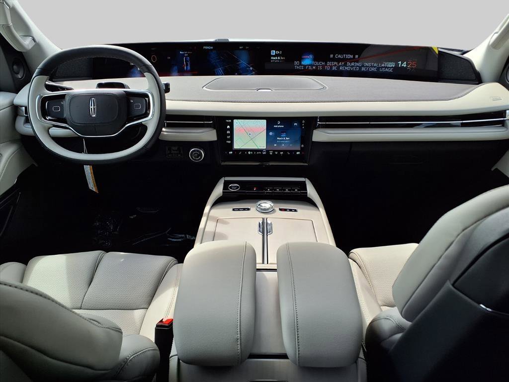New 2025 Lincoln Navigator Reserve image 5