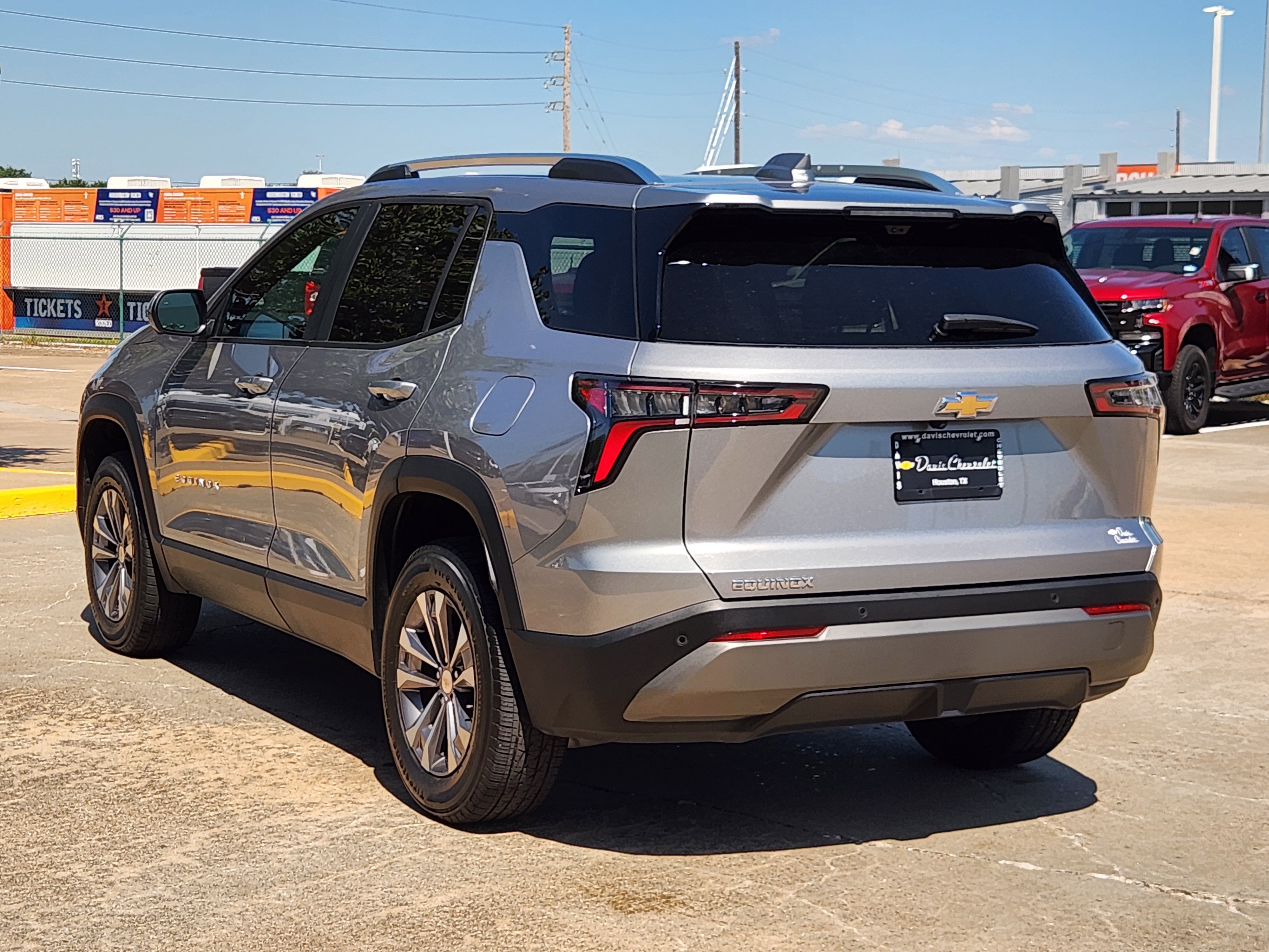 Certified 2025 Chevrolet Equinox LT w/ Convenience Package II FWD image 6