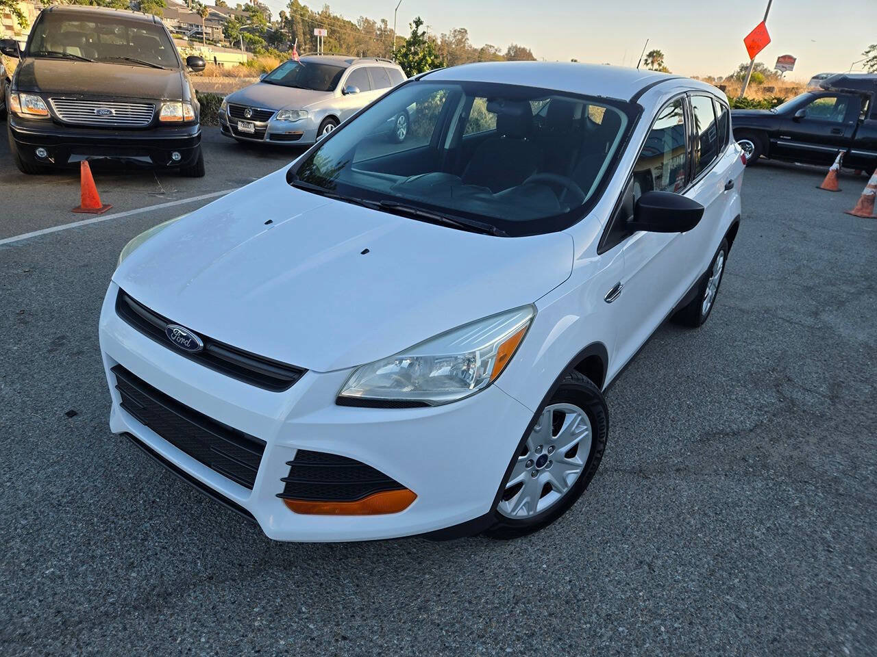 Used 2015 Ford Escape S FWD image 5