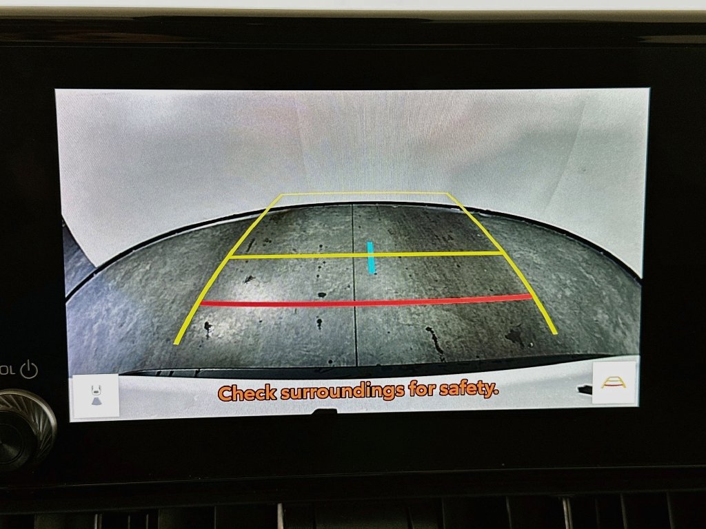 Used 2025 Toyota RAV4 LE AWD/4WD image 19