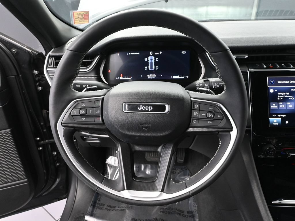 Used 2024 Jeep Grand Cherokee Altitude AWD/4WD image 20