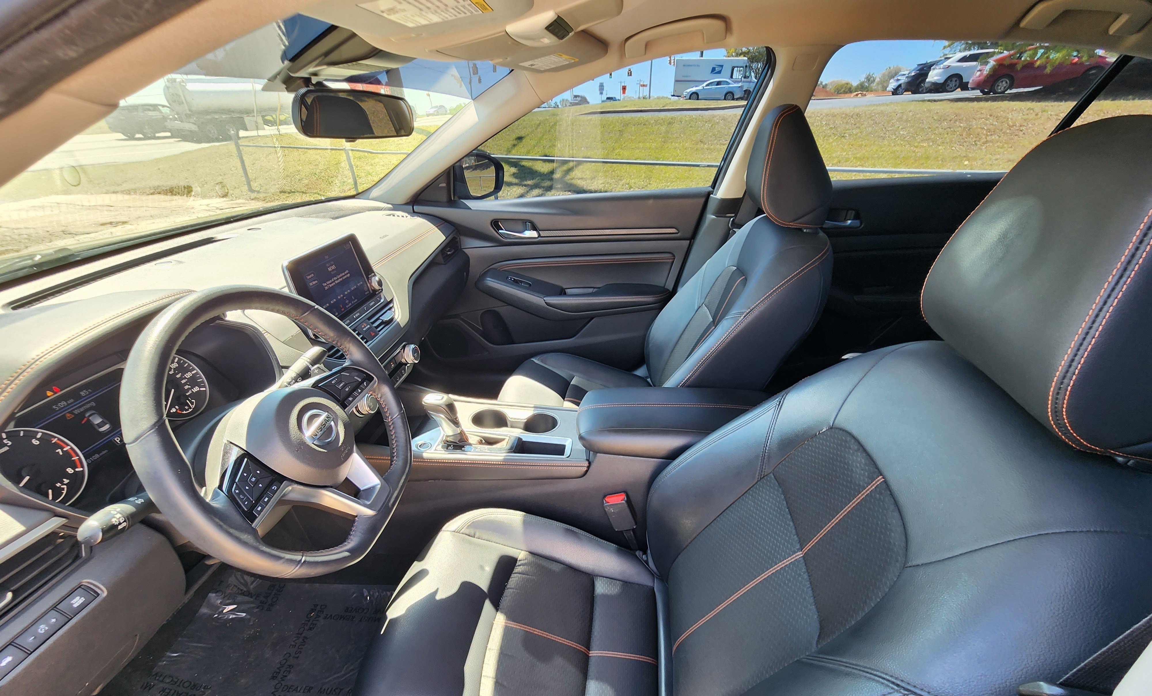 Used 2020 Nissan Altima 2.5 SR FWD image 17