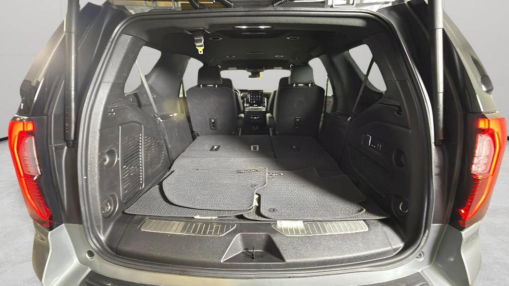 Used 2025 GMC Yukon Denali image 24