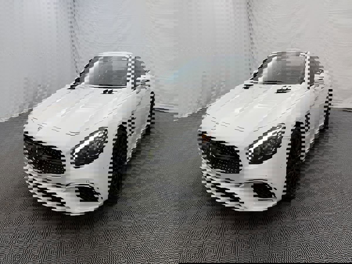 Used 2017 Mercedes-Benz SL 550 image 2