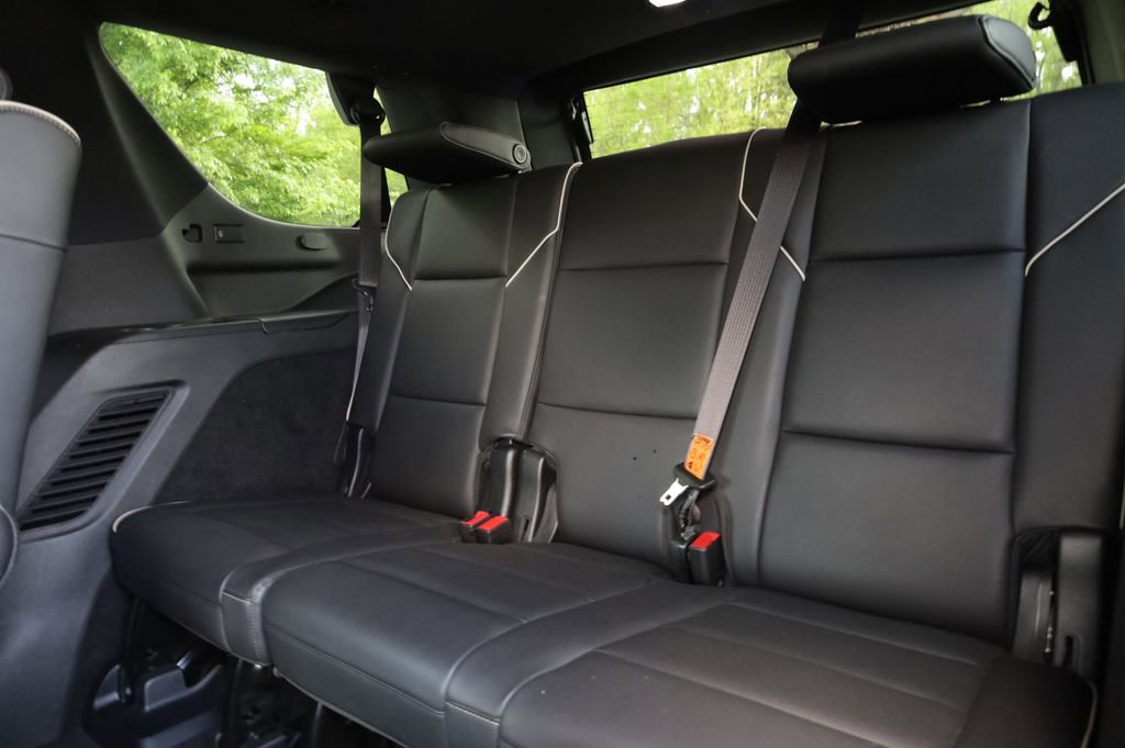 Used 2021 Cadillac Escalade Premium Luxury w/ LPO, Illumination Package image 25