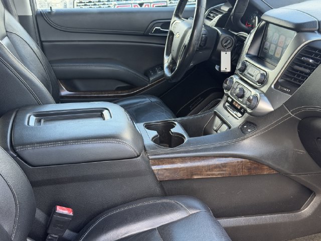 Used 2017 Chevrolet Suburban LT AWD/4WD image 16