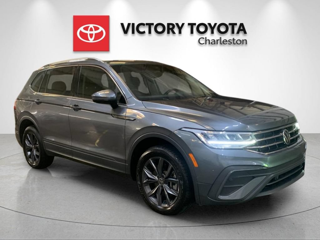 Used 2022 Volkswagen Tiguan SE AWD/4WD image 5