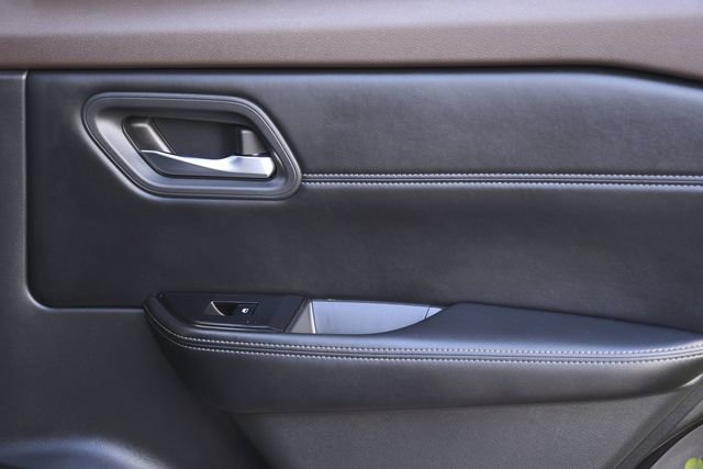 Used 2023 Nissan Rogue SL w/ SL Premium Package FWD image 27