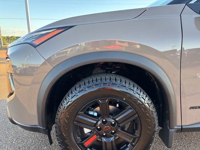 New 2026 Nissan Rogue SV image 7
