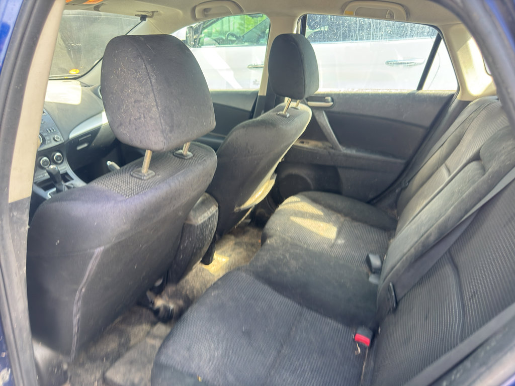 Used 2013 MAZDA MAZDA3 i Touring FWD image 6