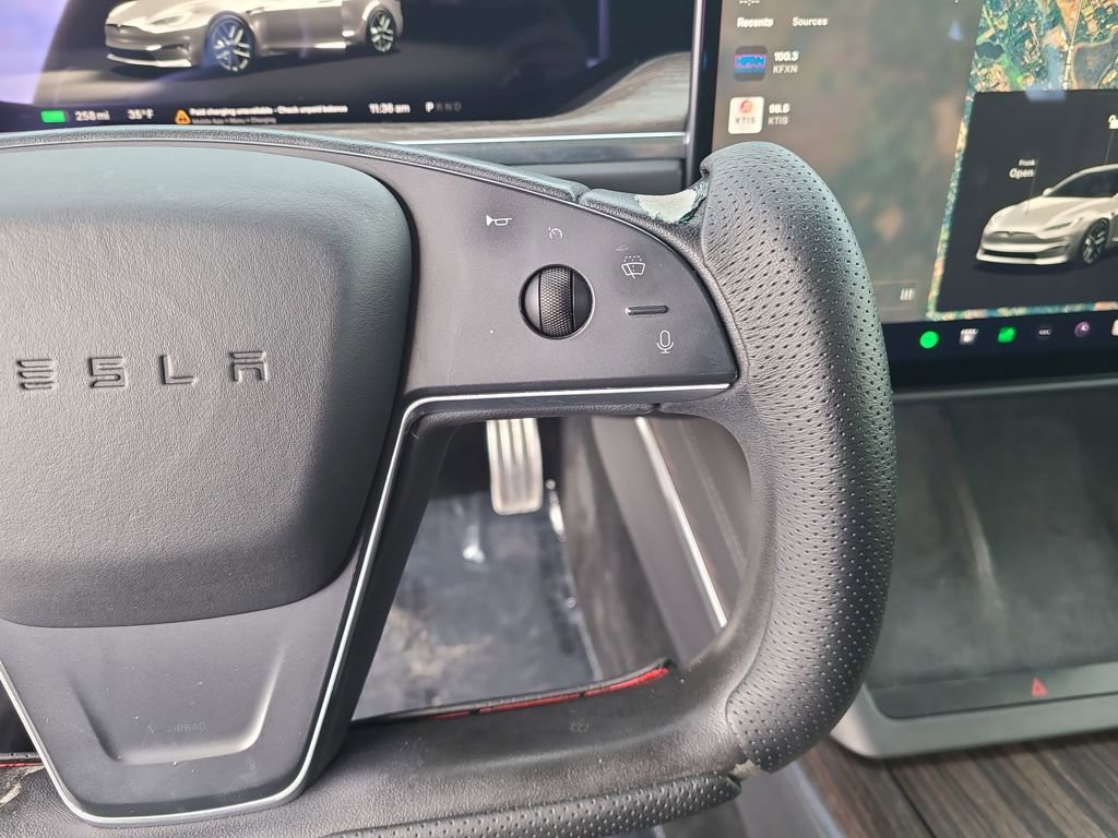 Used 2022 Tesla Model S image 28