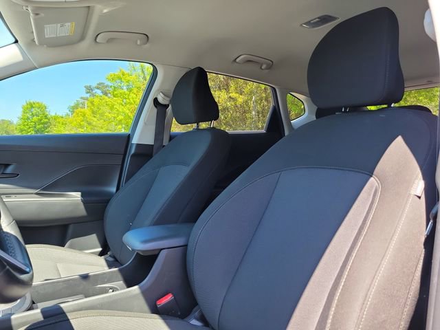 Used 2025 Hyundai Kona SEL image 13