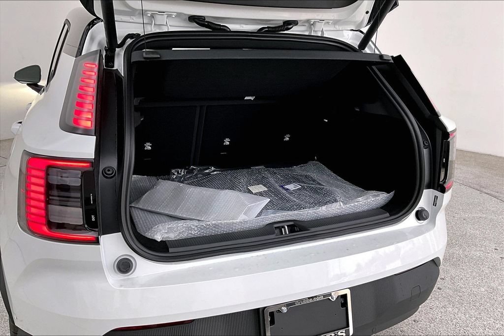 New 2026 Volvo EX30 Ultra w/ Protection Package AWD/4WD image 38