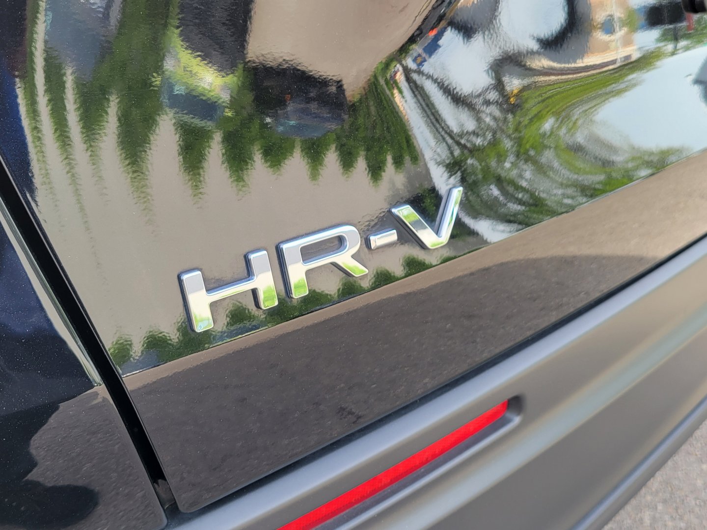 Certified 2023 Honda HR-V LX image 7