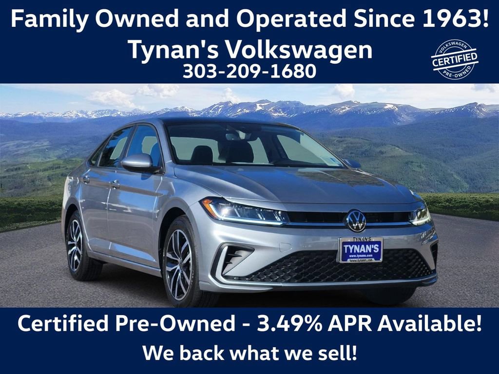 Certified 2025 Volkswagen Jetta SE w/ Sunroof Package image 1