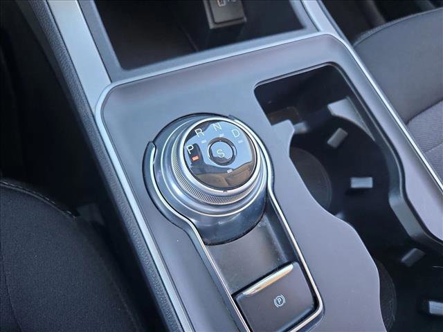 Used 2022 Ford Edge SE image 11