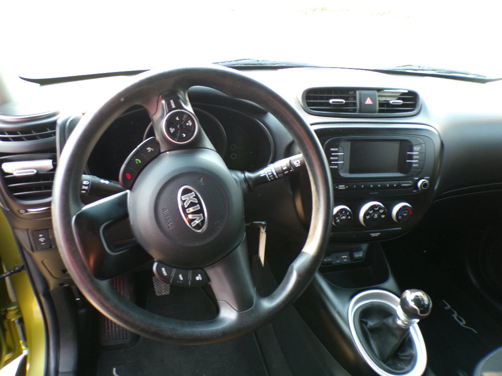 Used 2017 Kia Soul FWD image 13