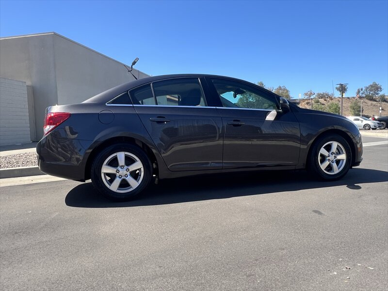 Used 2014 Chevrolet Cruze LT FWD image 4