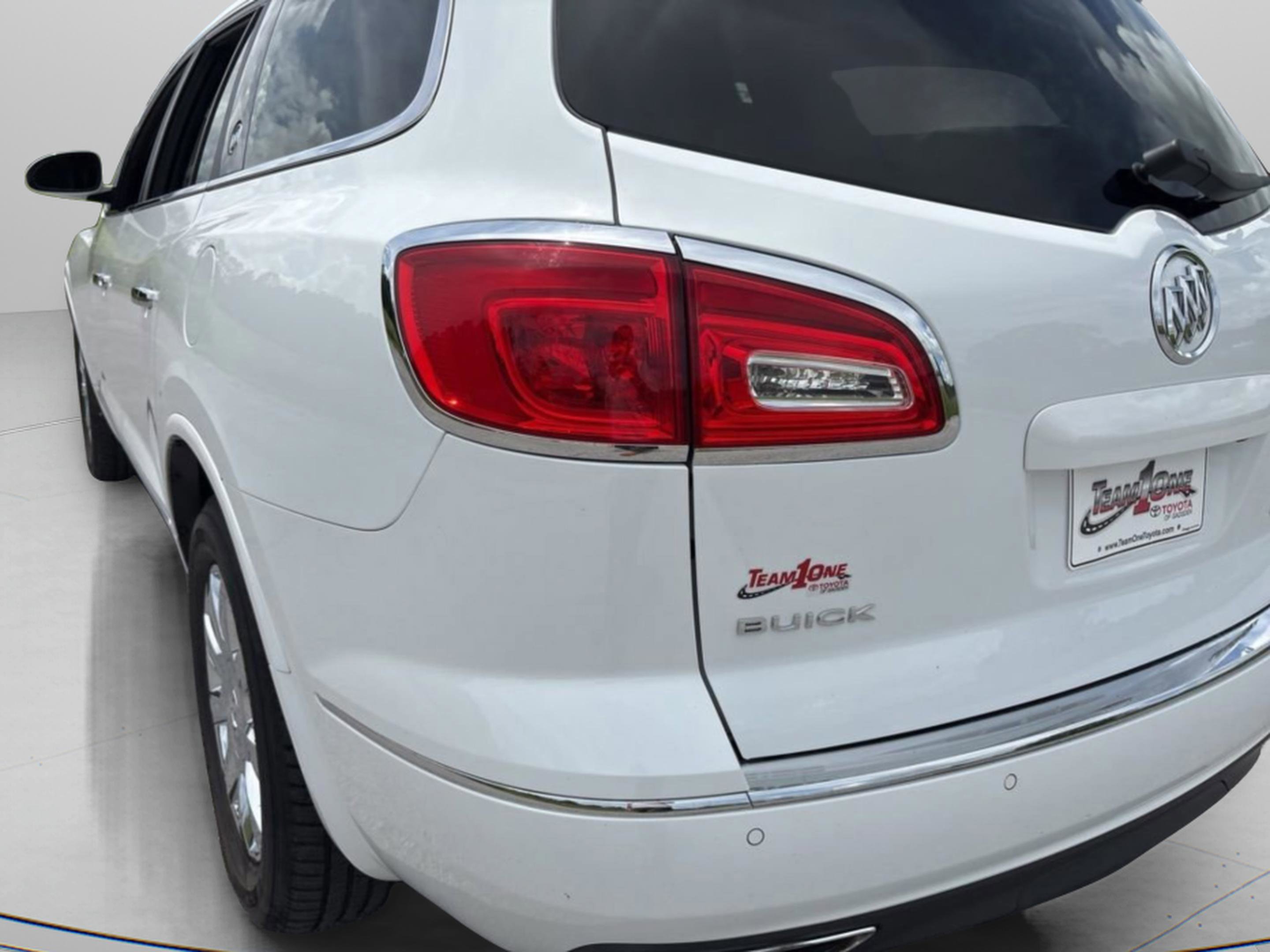 Used 2017 Buick Enclave Premium AWD/4WD image 7