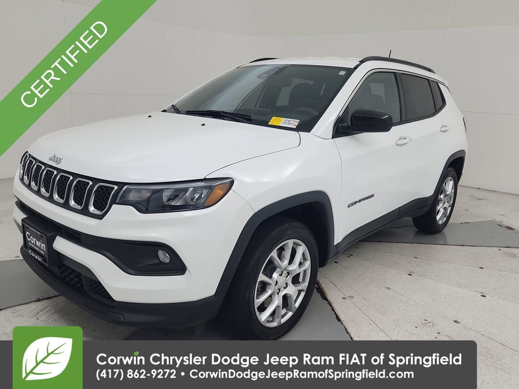 Used 2023 Jeep Compass Latitude image 4
