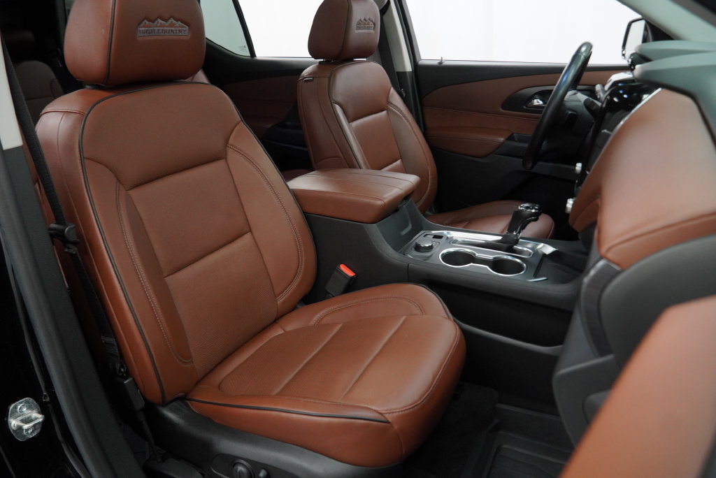 Used 2019 Chevrolet Traverse High Country w/ LPO, Floor Liner Package AWD/4WD image 45