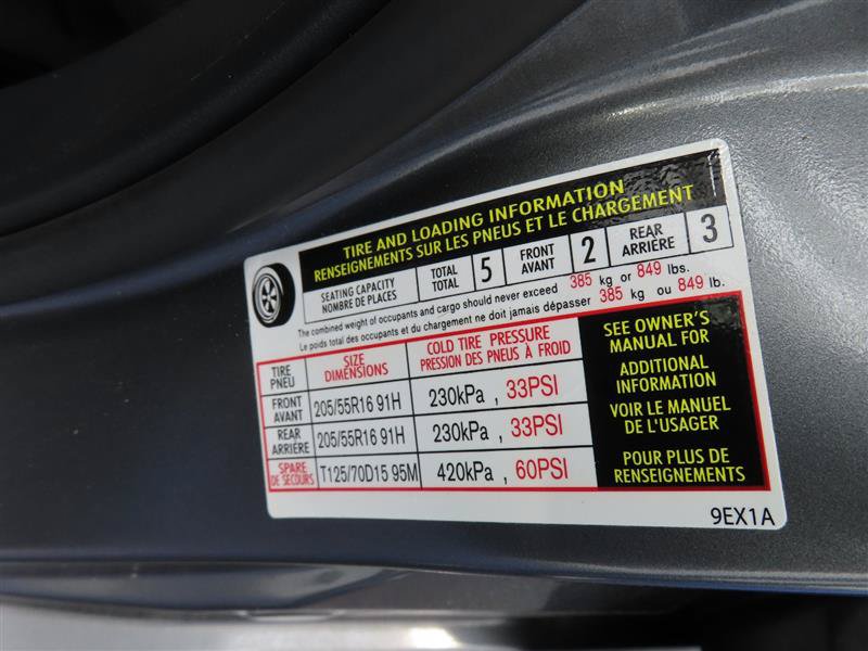 Used 2025 Nissan Versa SV w/ Trunk Package FWD image 31