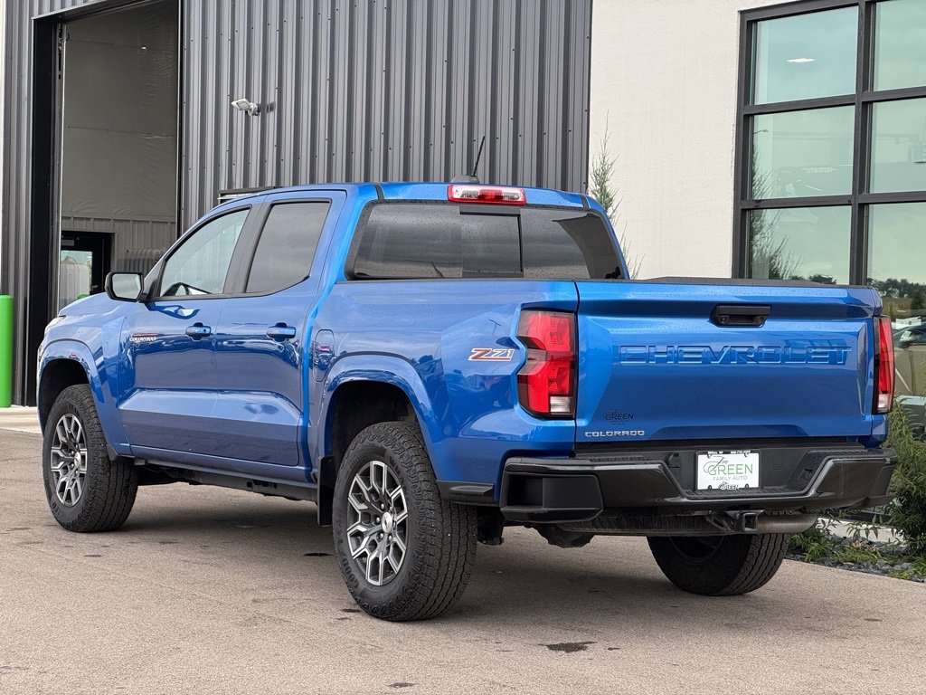 Used 2024 Chevrolet Colorado Z71 image 3