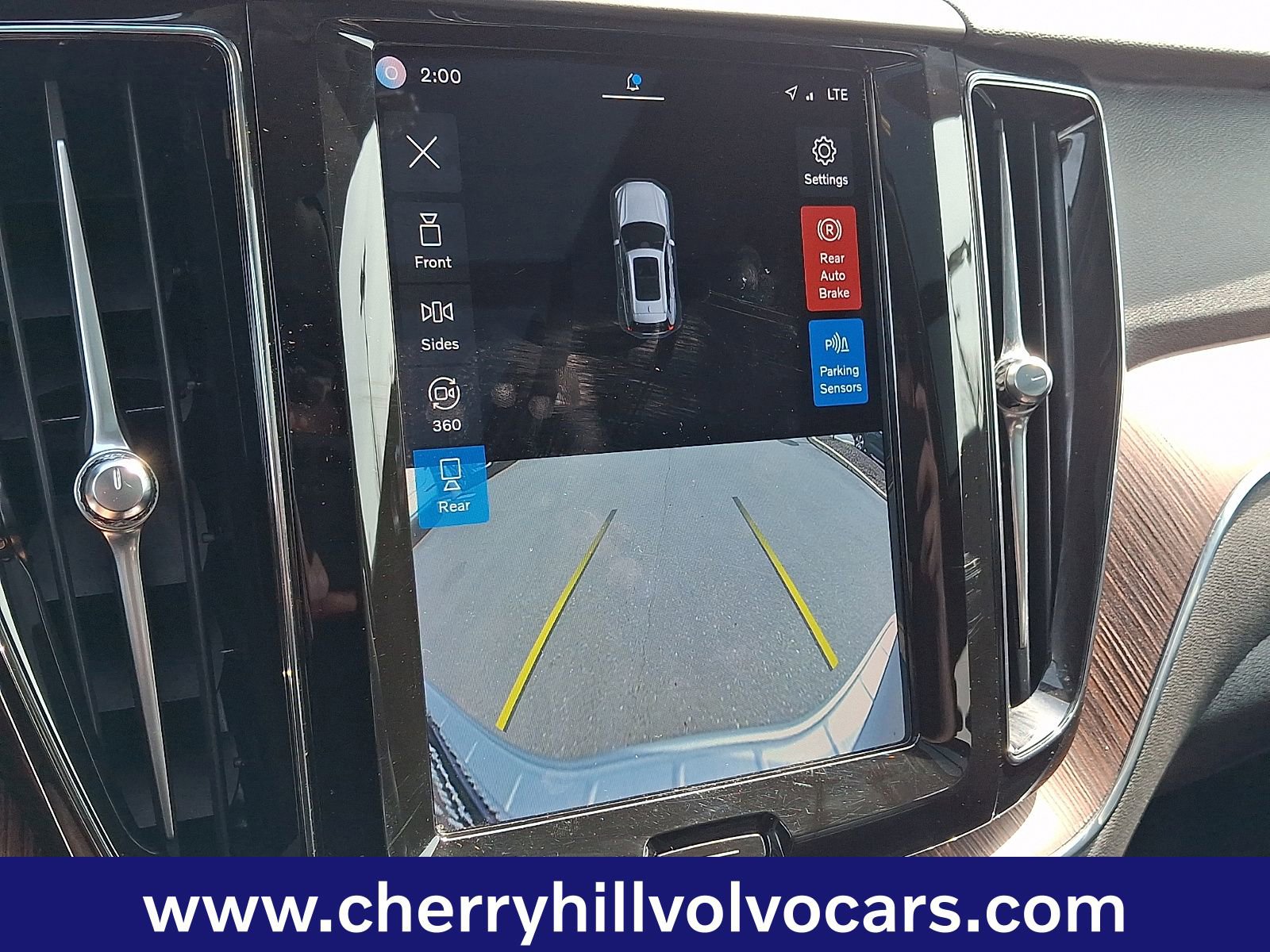 Certified 2023 Volvo XC60 B5 Plus w/ Protection Package Premier image 19