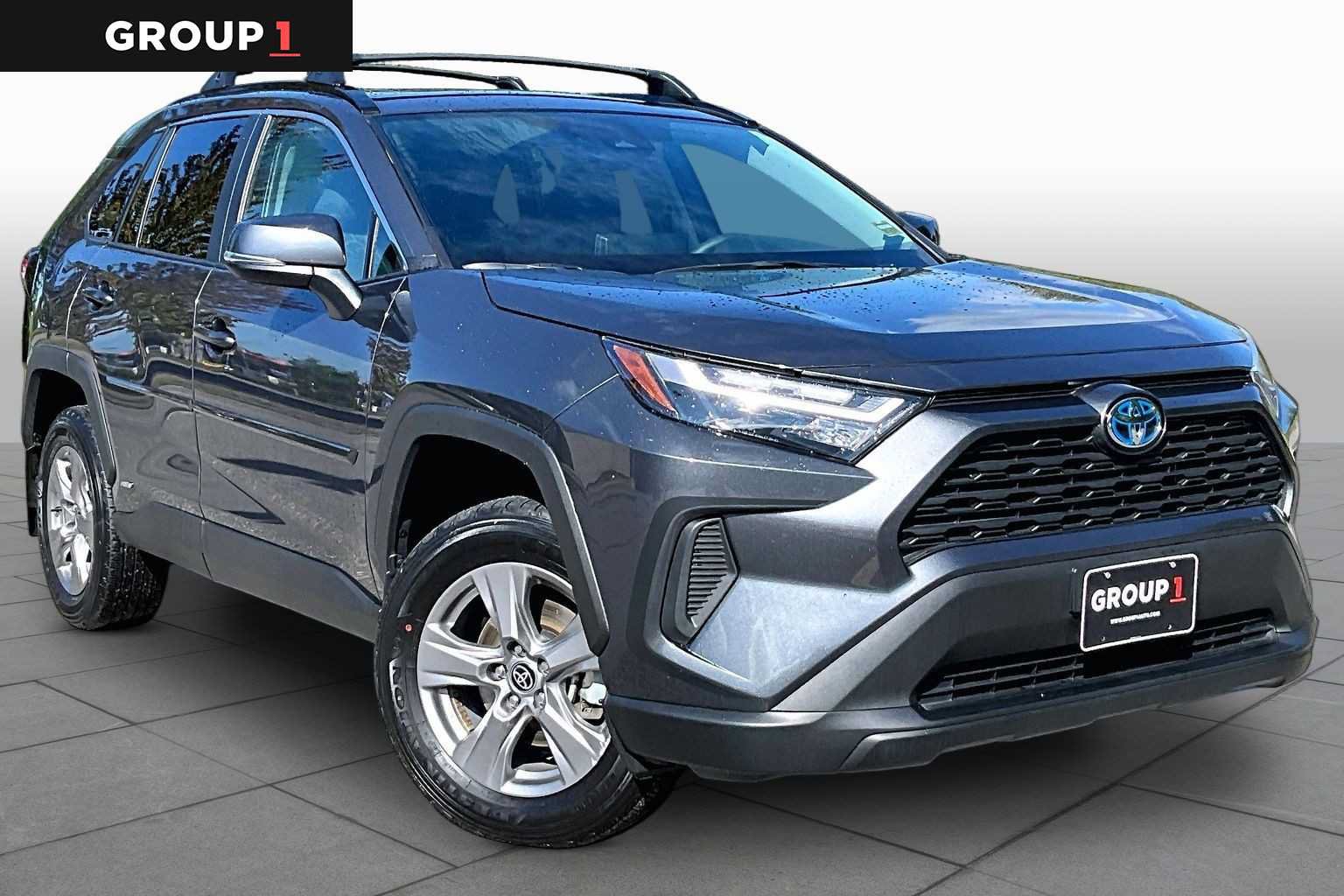 Certified 2024 Toyota RAV4 XLE w/ Convenience Package AWD/4WD image 3