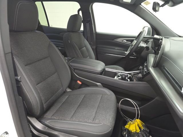 New 2026 Chevrolet Traverse LT w/ Driver Confidence Package AWD/4WD image 28