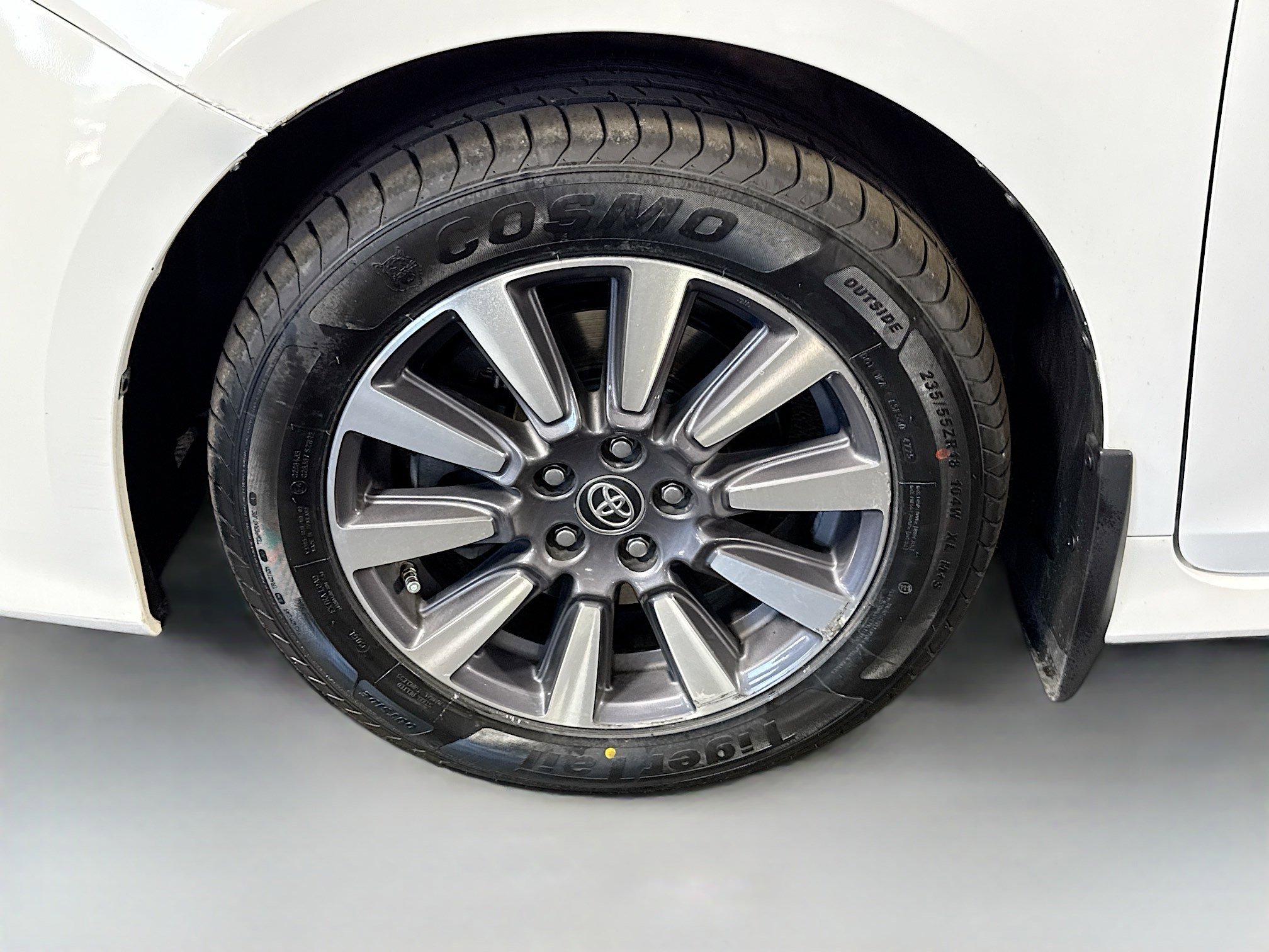 Used 2020 Toyota Sienna LE w/ LE Preferred Package AWD/4WD image 36