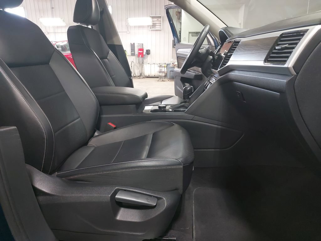 Used 2022 Volkswagen Atlas SE w/ Panoramic Sunroof Package AWD/4WD image 10