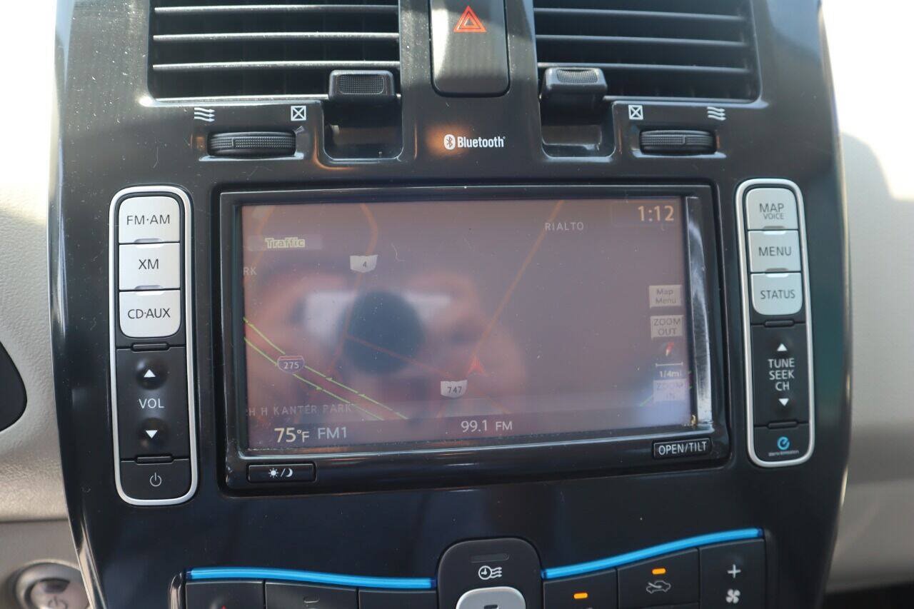Used 2012 Nissan Leaf SL FWD image 14