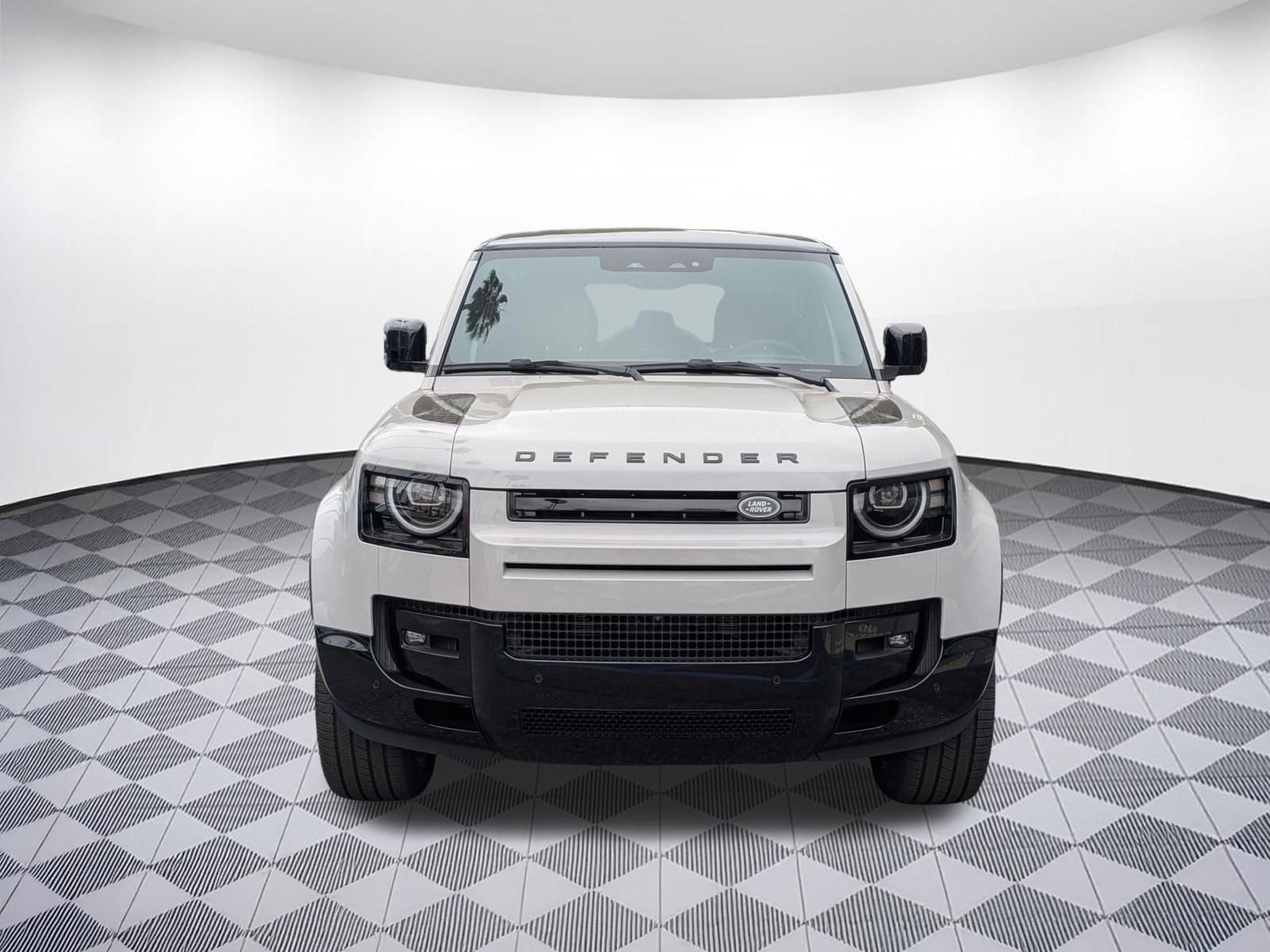New 2026 Land Rover Defender 110 X-Dynamic SE AWD/4WD image 2