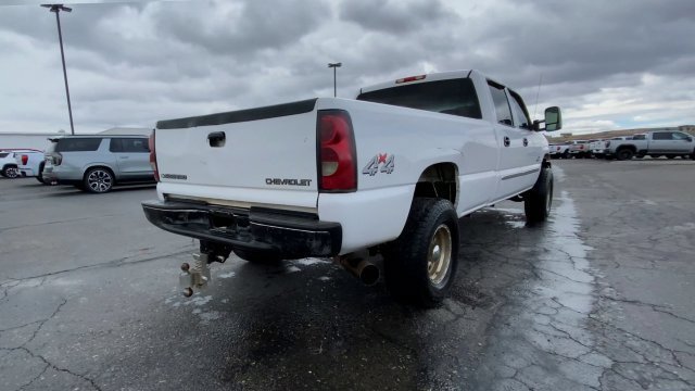 Used 2004 Chevrolet Silverado 3500 4x4 Crew Cab w/ Heavy-Duty Power Package image 8
