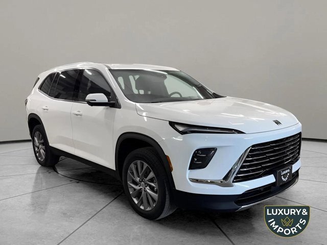 Used 2025 Buick Enclave Preferred image 3