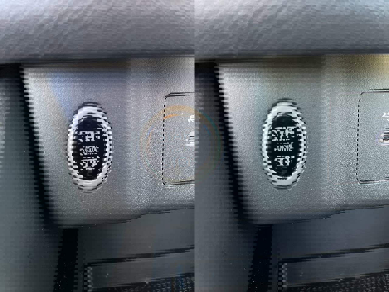 Used 2021 Nissan Rogue SV image 16