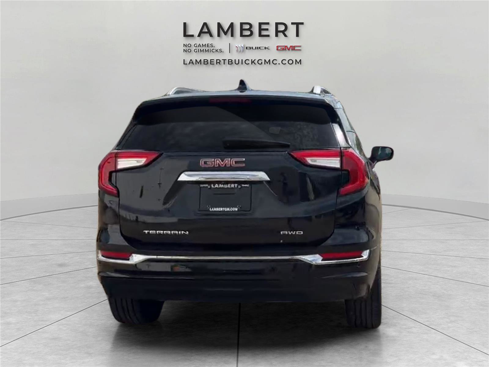 Used 2023 GMC Terrain Denali w/ Black Diamond Edition AWD/4WD image 4