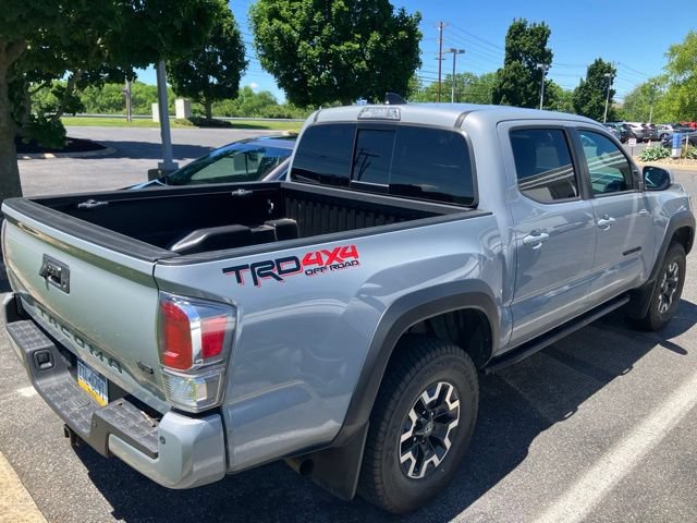 Used 2021 Toyota Tacoma TRD Off-Road w/ TRD Premium Off Road Package AWD/4WD image 5