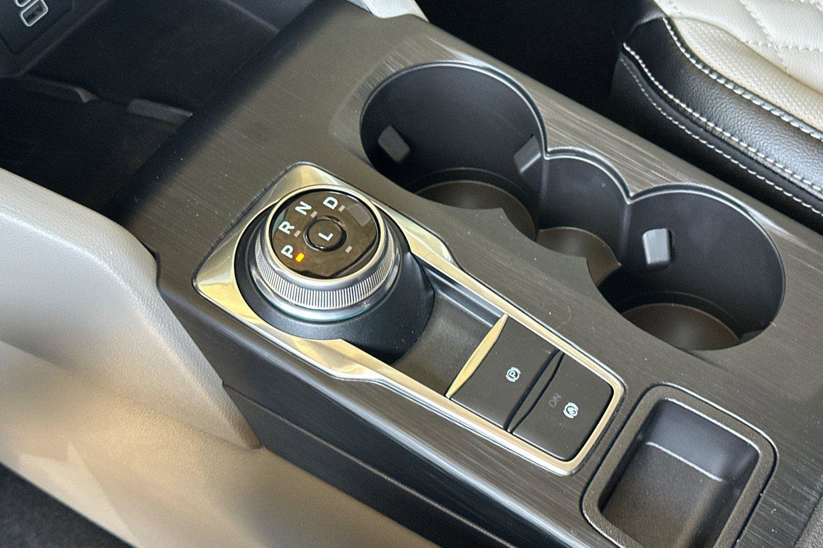 New 2024 Ford Escape Platinum w/ Premium Technology Package image 19