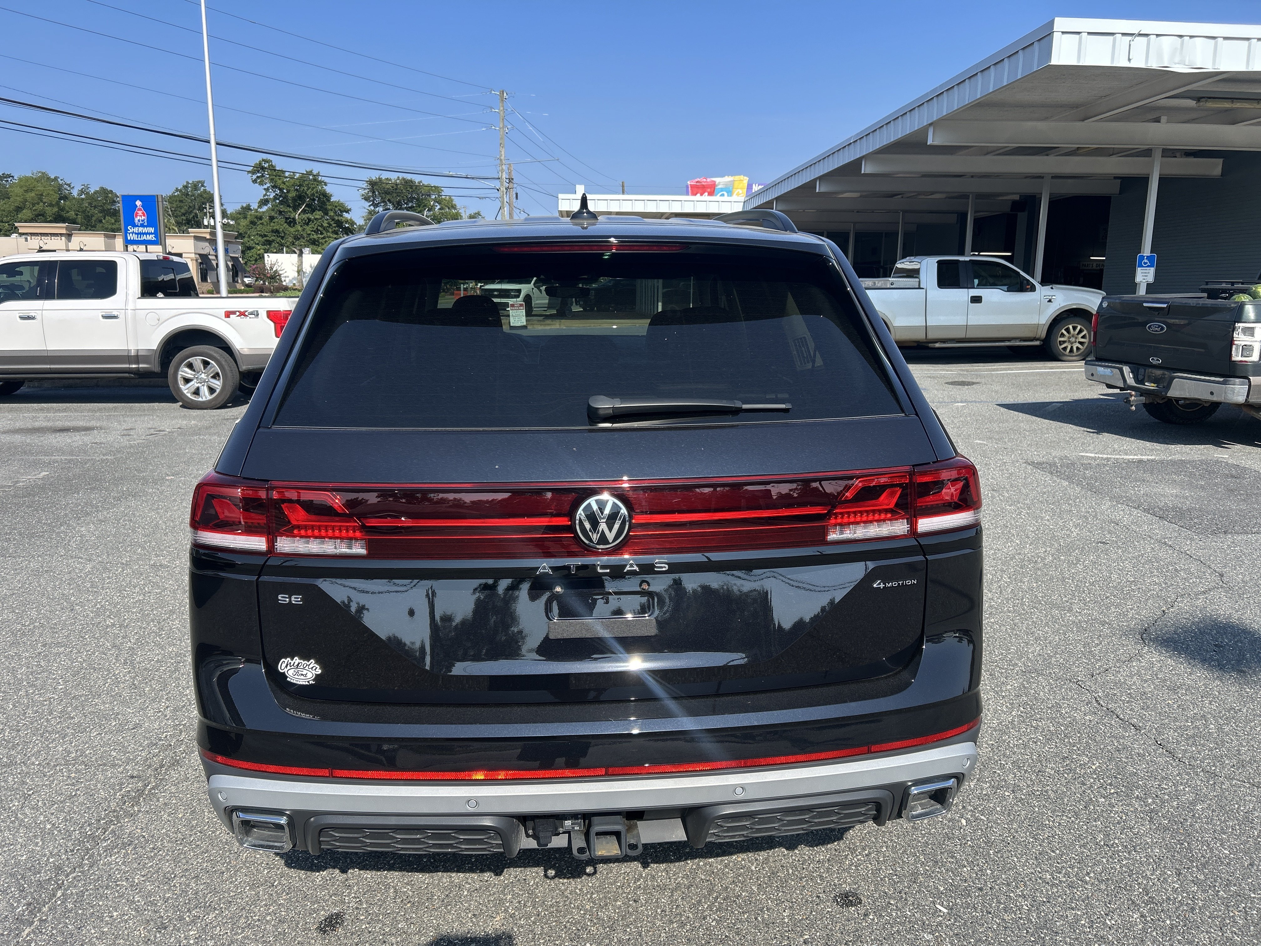 Used 2024 Volkswagen Atlas Peak Edition SE AWD/4WD image 6