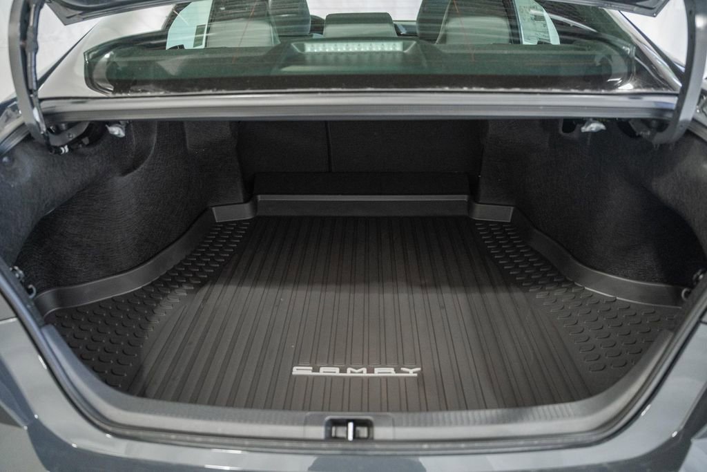 New 2026 Toyota Camry SE FWD image 10