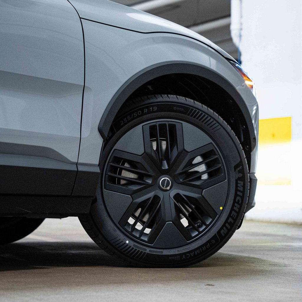 New 2026 Volvo EX30 Cross Country Ultra w/ Protection Package Premier AWD/4WD image 7