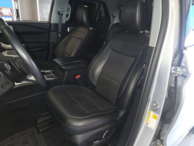 Used 2020 Ford Explorer Limited image 11