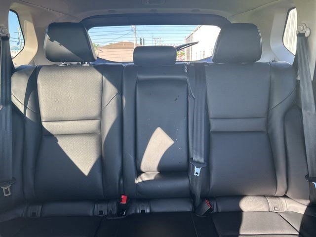 Used 2023 Nissan Rogue SV w/ SV Premium B Package AWD/4WD image 30